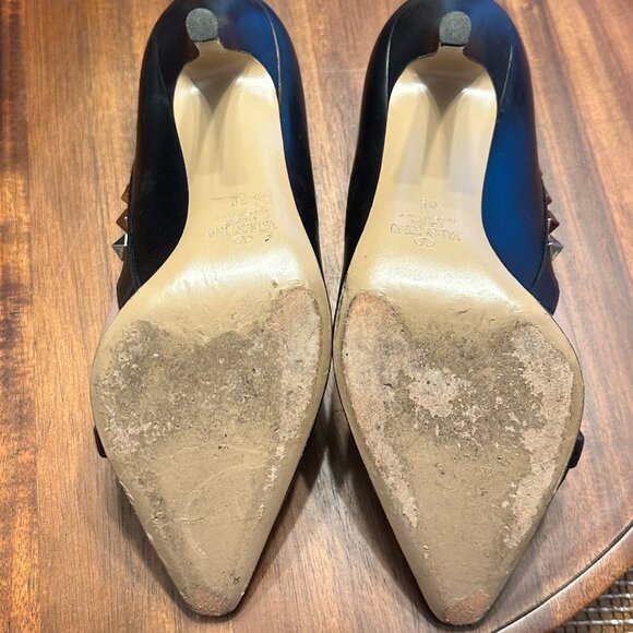 Black Studded Valentino Heel - Picture 4 of 4
